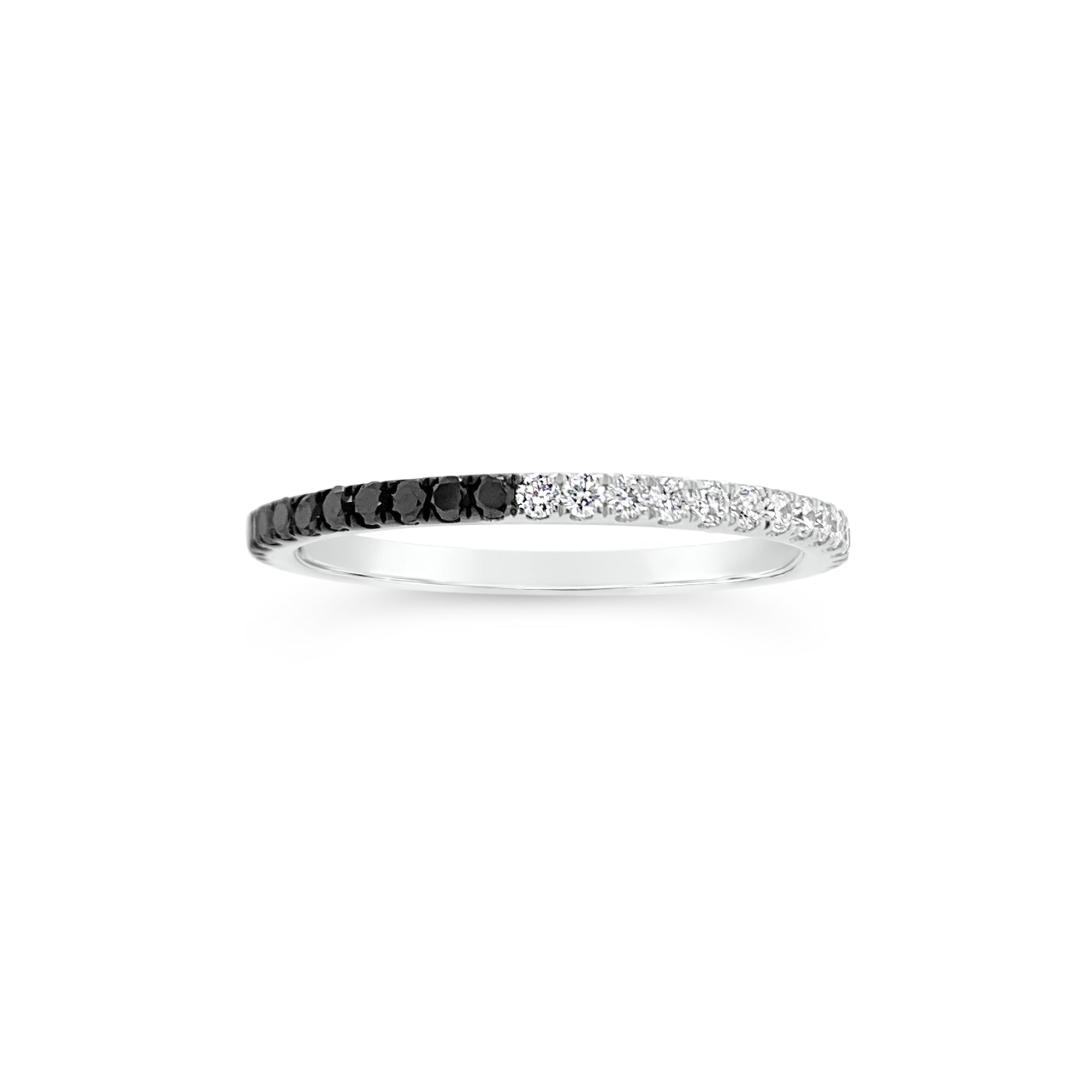 Black & 'White’ Diamond Eternity Band   -14K gold weighing 1.28 grams   -20 white round diamonds totaling 0.27 carats   -20 black diamond totaling 0.28 cts