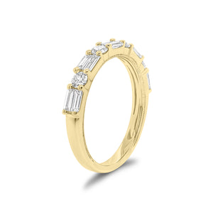 Round and Double Baguette Diamond Wedding Band - 18K gold weighing 2.78 grams  - 10 slim baguettes weighing 0.38 carats  - 4 round diamonds weighing 0.31 carats