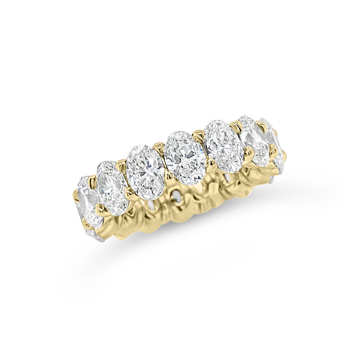 Diamond Ovals Wedding Band - Platinum yellow gold weighing 8.0 grams - F-color, VS2-SI1 clarity